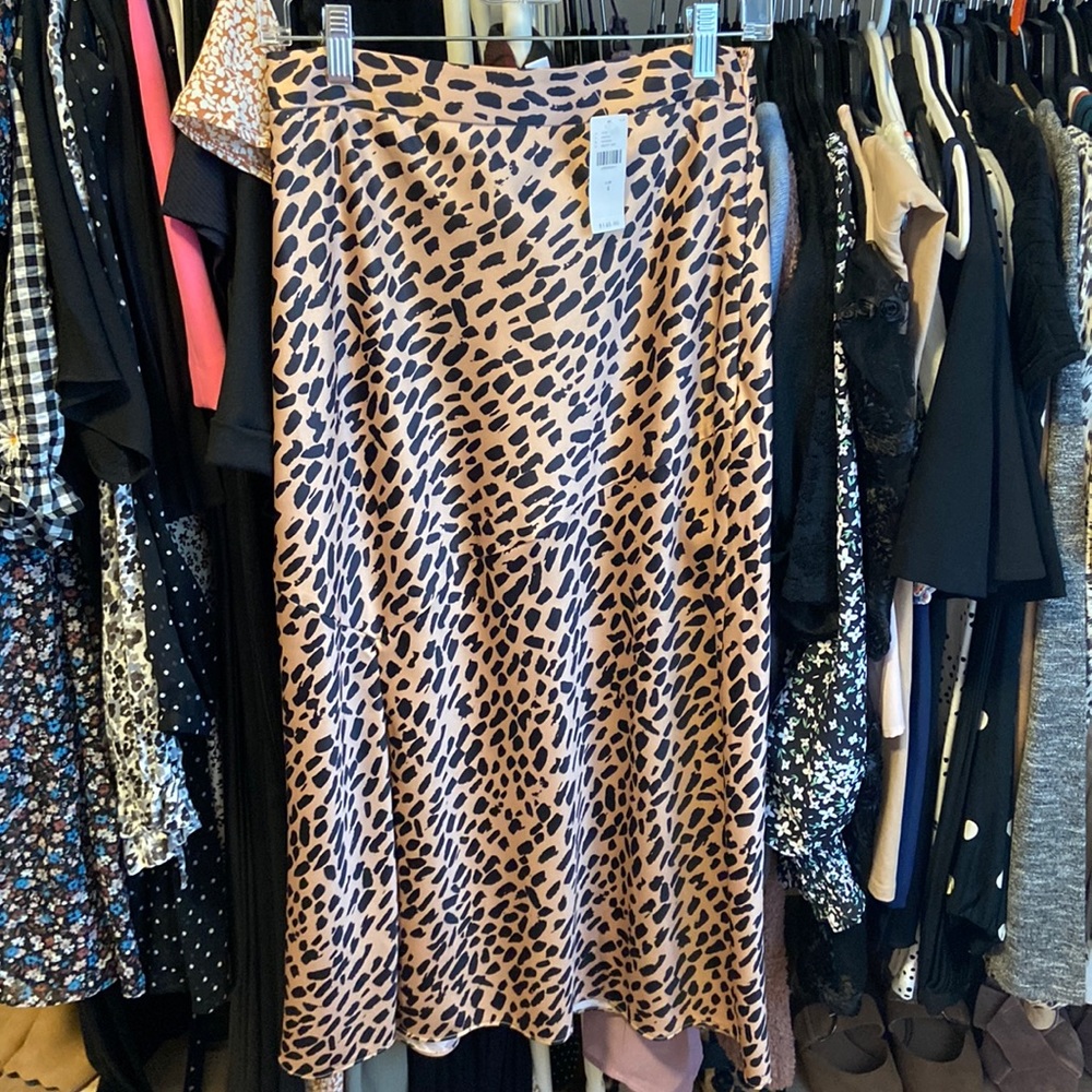 Hutch - Anthropologie leopard print skirt with slit